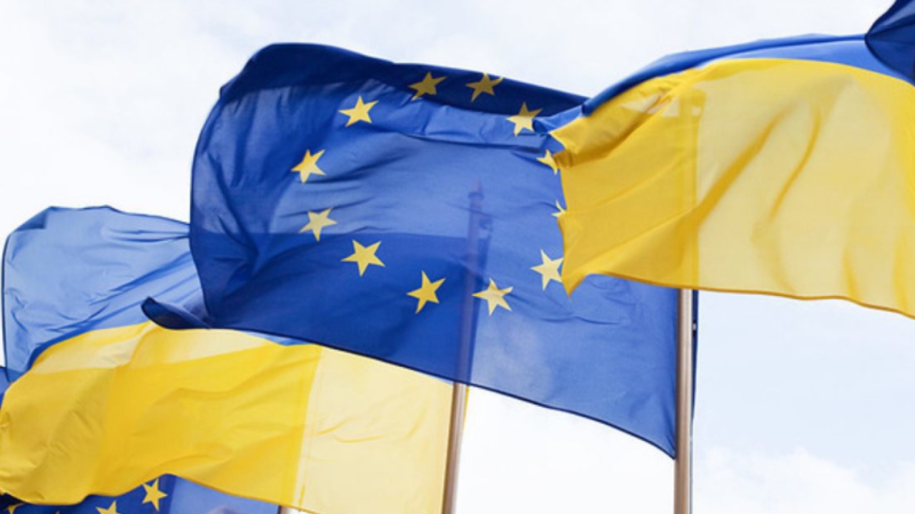 2025-12-16_01-09-21_705437