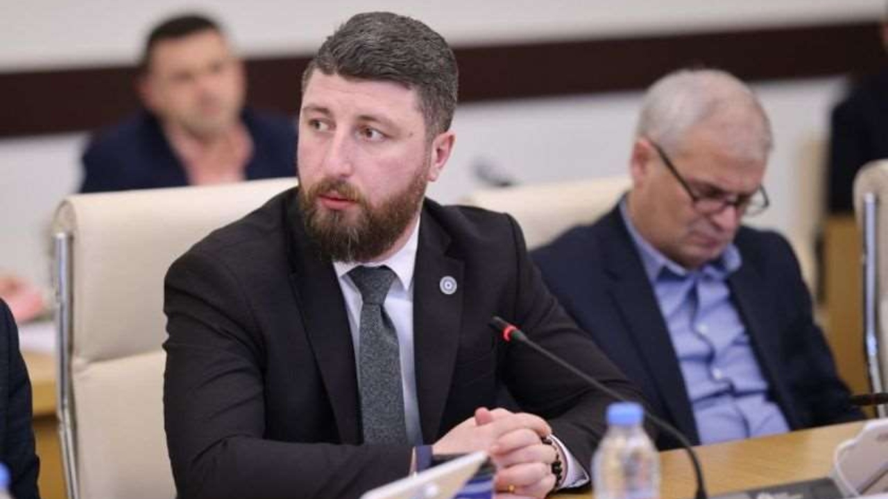 2026-02-11_01-07-43_375729