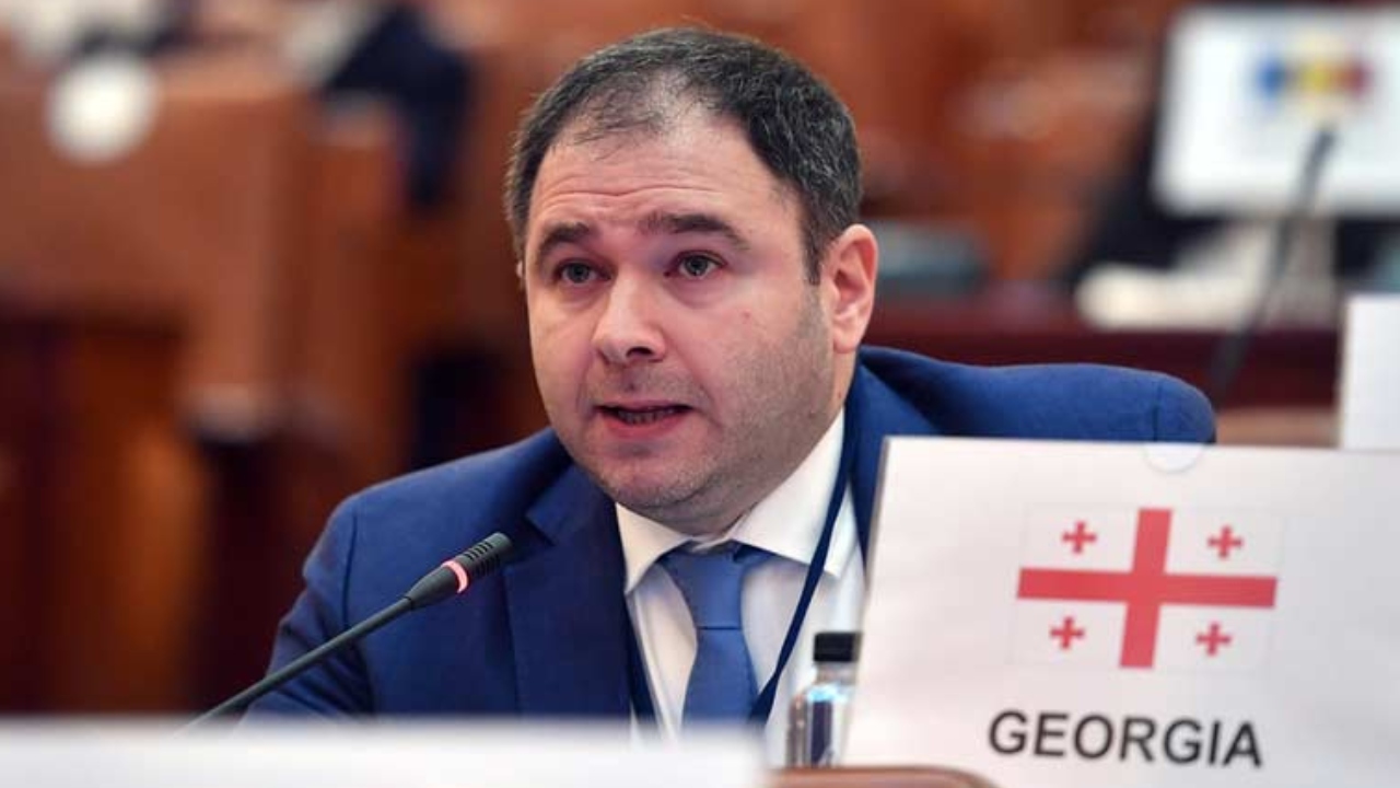 ნიკოლოზ სამხარაძე