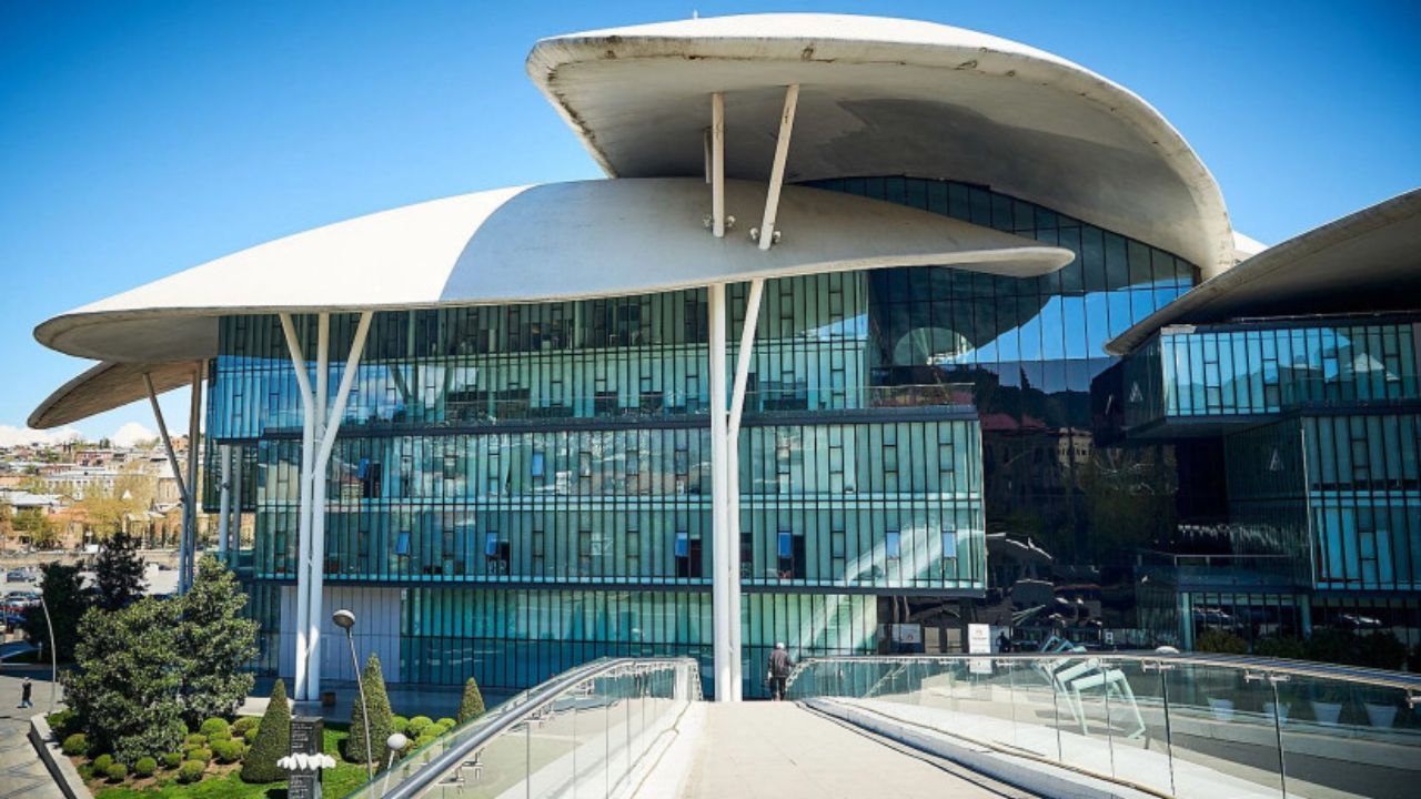 იუსტიციის სახლი