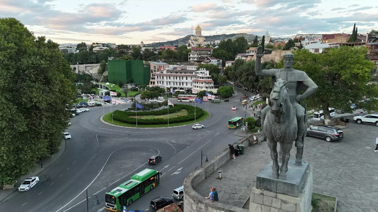 2026-04-21_22-25-30_474903