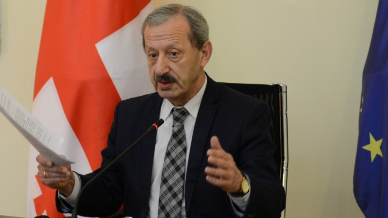 ვახტანგ ხმალაძე
