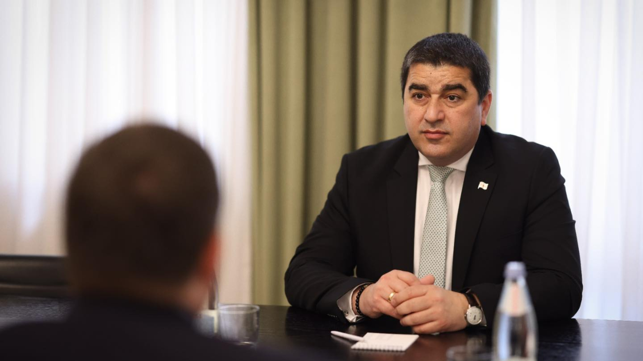 შალვა პაპუაშვილი