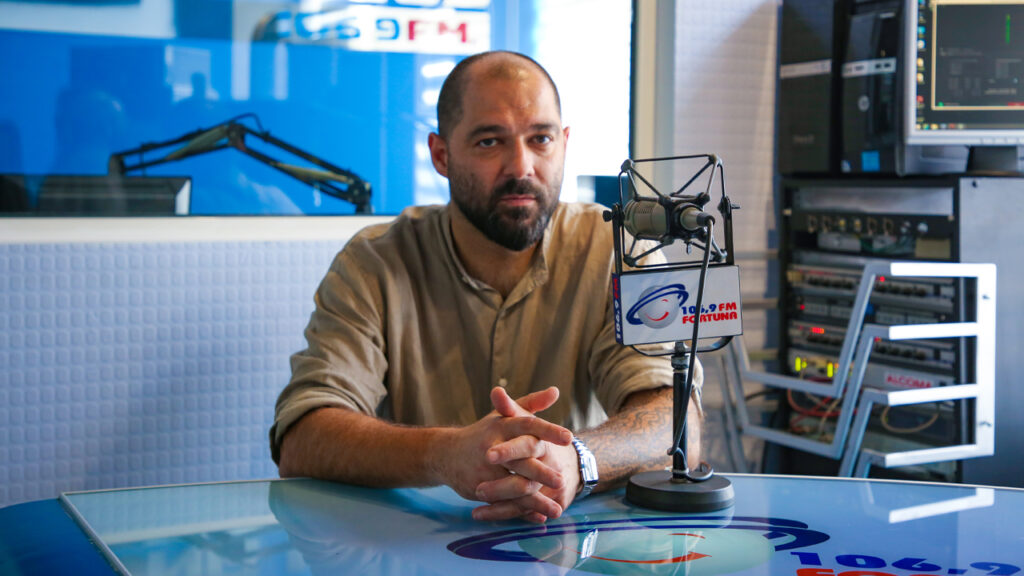 „კოქსართროზი აღარ არის ასაკოვანი ადამიანის დაავადება… გულდასაწყვეტია, როდესაც ახალგაზრდას უწევს ხელოვნური სახსრის ჩაყენება…“ – ორთოპედ-ტრავმატოლოგი, თემურ კვეტენაძე მკურნალობის ეფექტურ მეთოდებზე გადაცემაში „პულსი“