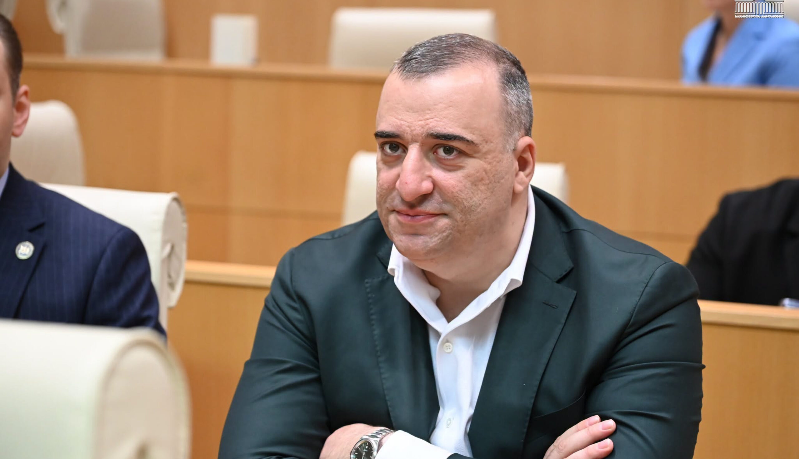 რატი იონათამიშვილი