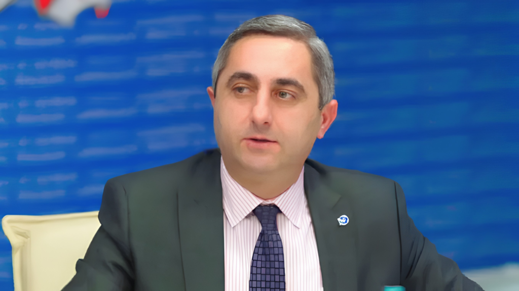 შემოსავლების სამსახურის უფროსის ყოფილ მოადგილეს, ვლადიმერ ხუნდაძეს 1 წლითა და 6 თვით თავისუფლების აღკვეთა მიესაჯა